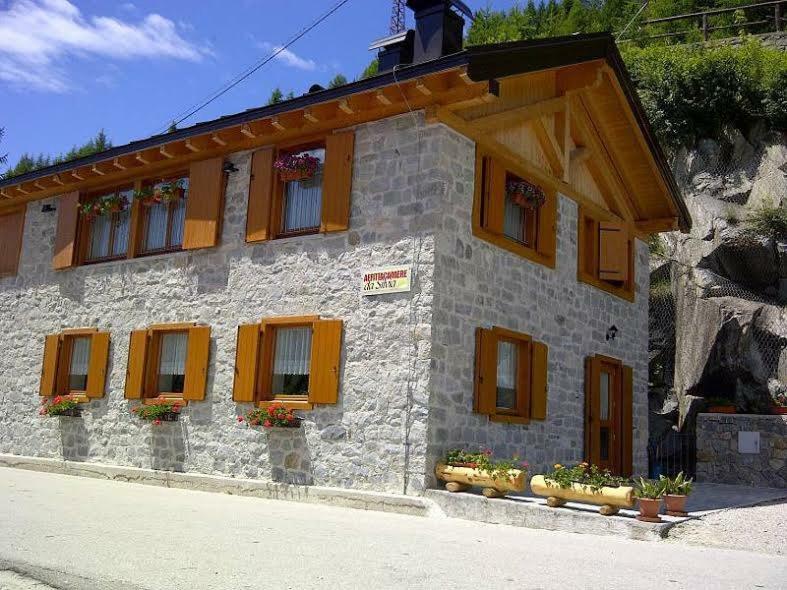 Affittacamere Da Silvia Santa Barbara  Kültér fotó