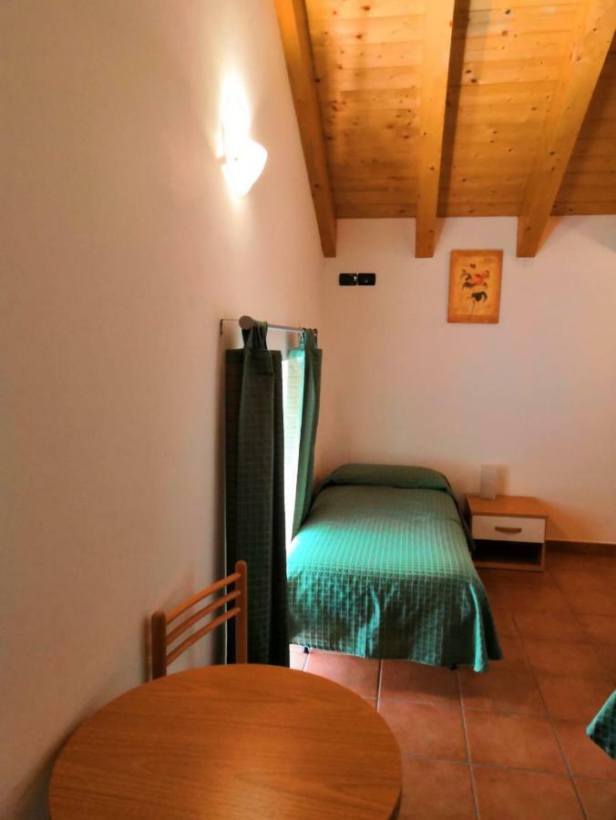 Affittacamere Da Silvia Santa Barbara  Kültér fotó